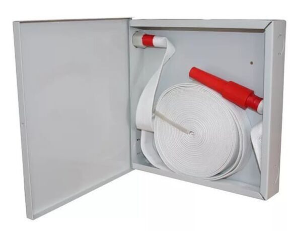 Устройство внутриквартирного пожаротушения (УВКП) в шкафу с плетеным  рукавом
